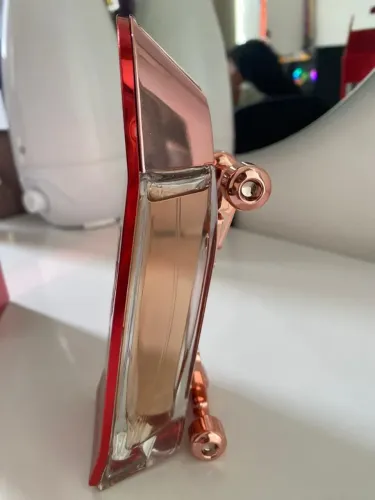 Perfume 212 original