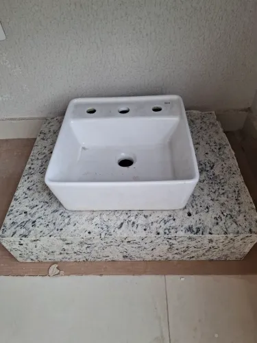 Pia banheiro granito + Cuba de sobrepor