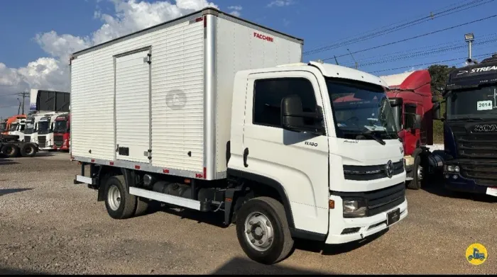 VW 11-180 3/4 BAÚ<br>2022/2023<br>MANUAL