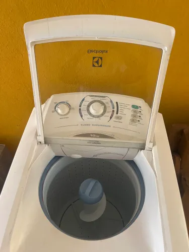 Máquina de lavar Eletrolux 10 kg