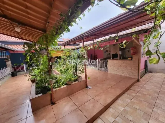 Casa para locação, 3 quartos, 3 banheiros, 5 vagas de garagem Copacabana, Belo Horizonte,