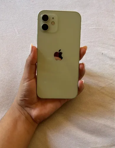 iPhone 12 