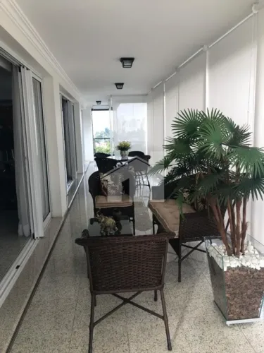 Apartamento alto padrão aluga no Campo Belo