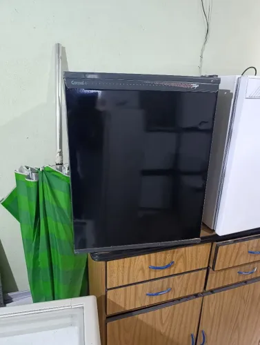 Vendo um frigobar Consul funcionando perfeitamente bairro nova Almeida serra