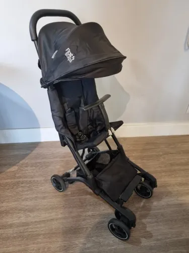 Carrinho de Bebê Dobrável Compacto - Ideal para Viagens