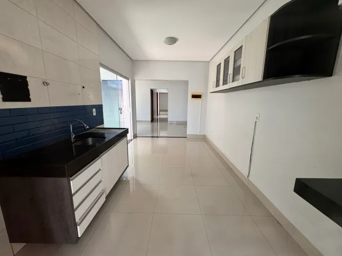 Casa 3 Quartos, Bairro Paraíso, próx a escola Dom Bosco 