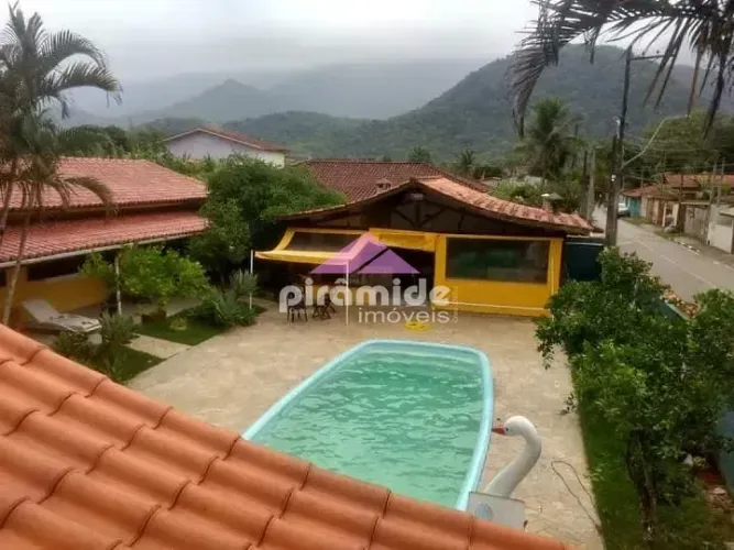 Casa com 6 dormitórios à venda, 700 m² por R$ 1.200.000,00 - Massaguaçu - Caraguatatuba/SP