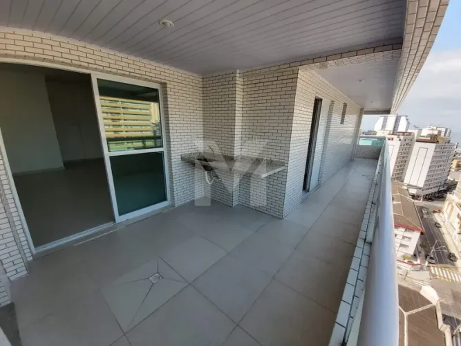 Apartamento de 3 dormitórios para locação no Boqueirão, perto do mar, com 3 vagas e 121 m²