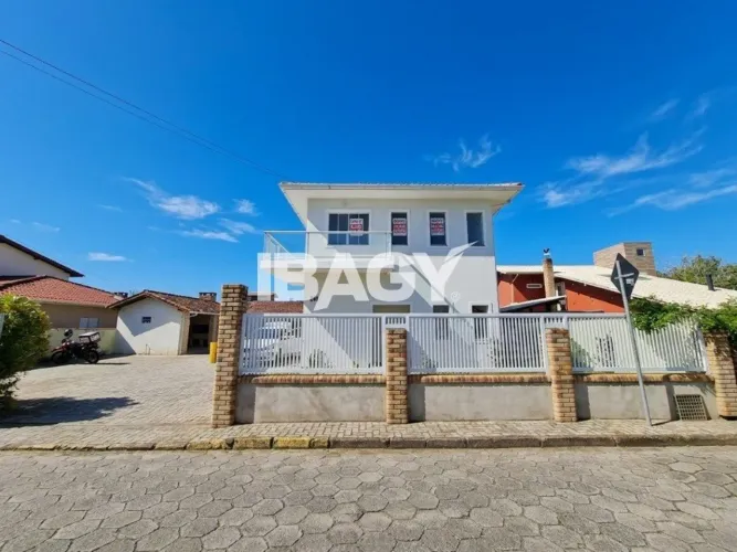 Excelente Apartamento 4 dormitório(s) em Campeche - Florianópolis