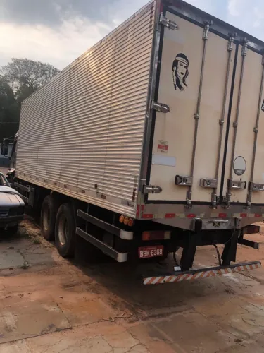 Vende-se BAÚ - Câmara Fria, aparelho super 2 