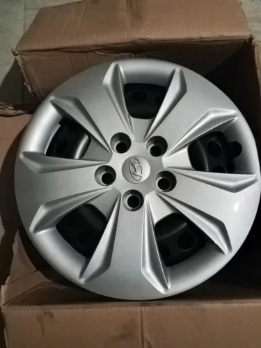 Roda Aro 16 GDC Grafite Diamond + Calota Hyundai - Nova - Verne 