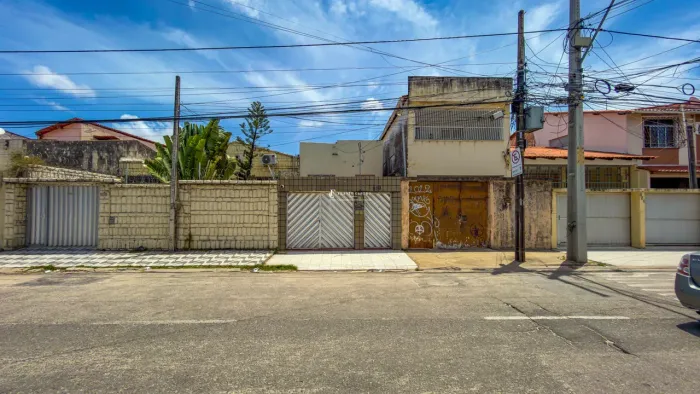 CASA BENFICA CASA PLANA SOLTA NO BAIRRO BENFICA EM FORTALEZA/CE