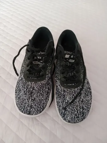Tenis Nike n 34