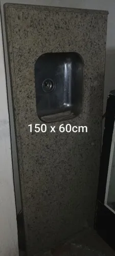 Vendo pia de cozinha em granito nova