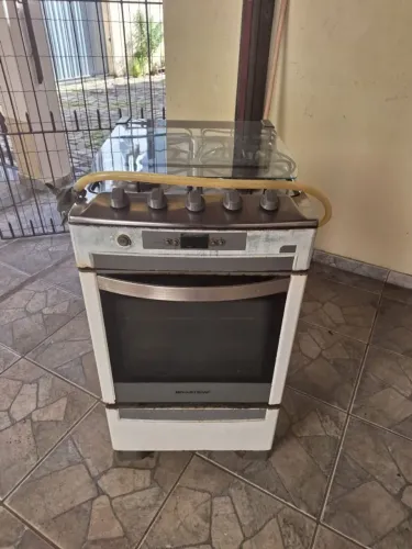 Fogão Brastemp 4 Bocas com Forno e Painel Digital (Usado)<br>