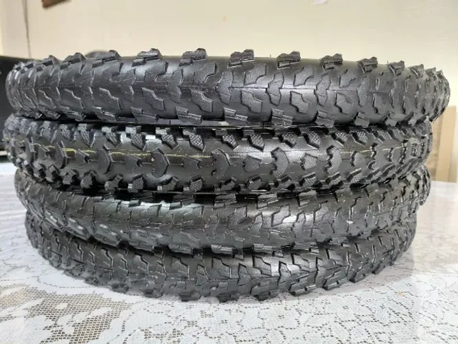 PNEU ARO 20 CRAVADO USADO ? PARA TERRA ? ÁGUAS CLARAS - VIAMÃO