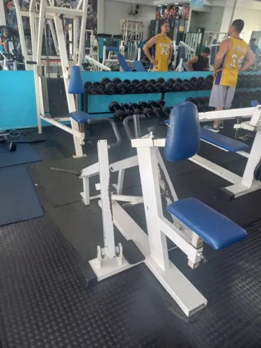 Gervasporte máquinas de musculação
