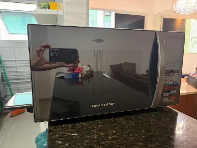 Microondas em perfeito estado de uso