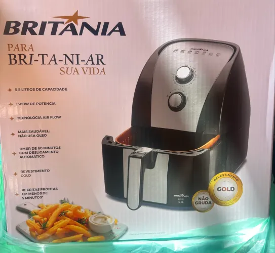 Air Fryer Britânia 5,5L Nova Lacrada