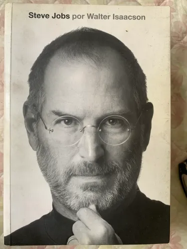 Livro STEVE JOBS por Walter Isaacson