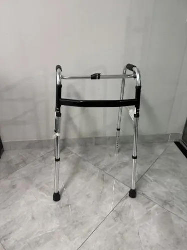 Andador articulado