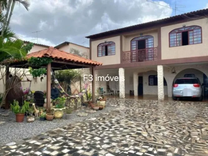 Casa para Venda em Brasília, Taguatinga Sul (Taguatinga), 4 dormitórios, 3 suítes, 4 banhe