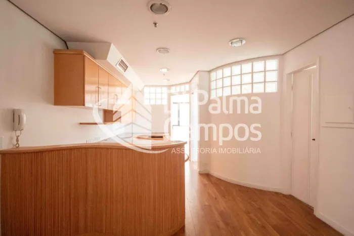 Sala de 120m² com divisórias, 3 vagas para alugar no bairro Bela Vista
