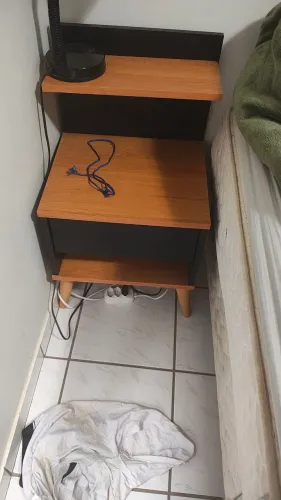 Criado mudo duas peças