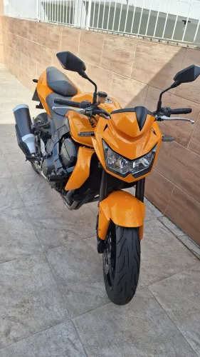 Vendo Z 750 ano 2012 R$32.990