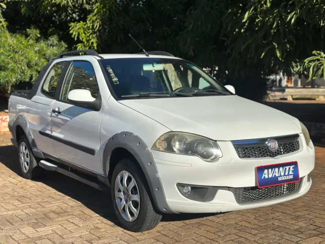 Fiat Strada Trekking 1.6 16V Flex CD 2013