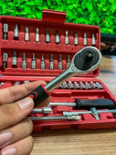Kit de Ferramentas 46 Peças com Catraca e Maleta - Novo