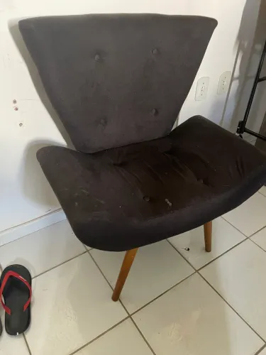 Vendo poltrona m ótimo estado 
