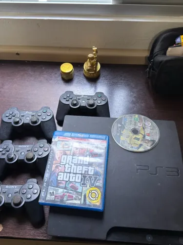 Vendo play 3 2 jogos 4 controles