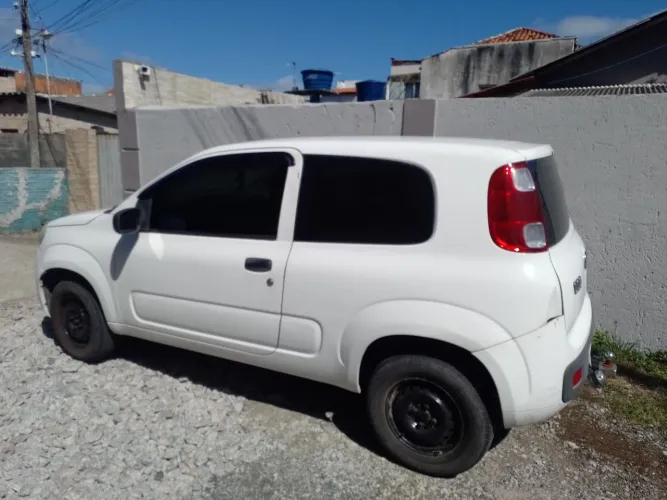 Fiat Uno Vivace/rua 1.0 EVO Fire Flex 8V 5P 2014