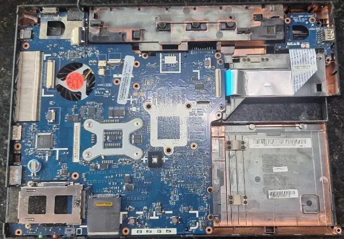 Placa Mãe Itautec Infoway N8755/W7735 | QM77 Socket PGA988 i3/i5/i7 | Funcionando.