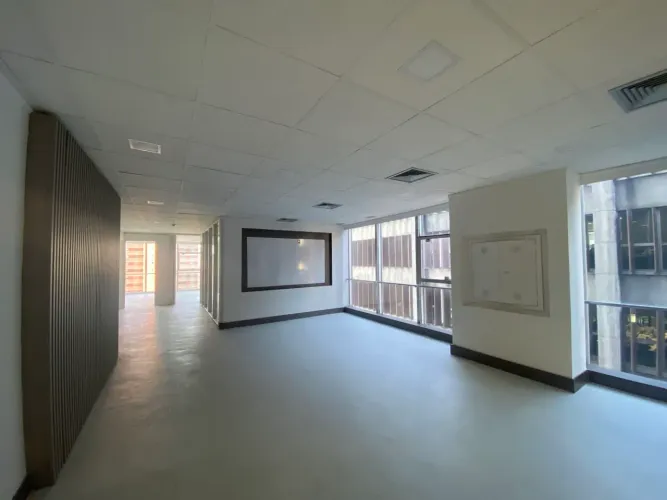 Sala comercial na Avenida Paulista, 453 - Conjunto 74 165 m²