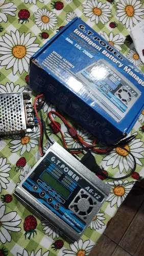 Carregador e descarregador de bateria