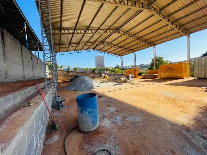 Aluguel de Galpão com 360 m² e Pé-Direito de 12m Bairro Campinho, Pedro Leopoldo