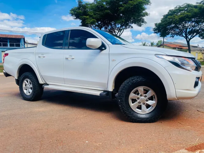 Mitsubishi L200 Triton Sport GLS 2.4 CD Diesel Aut. 2022