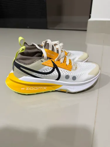 Nike ZoomX Zegama Trail 2 Feminino Nº 34 BR (top de linha p/ trail)