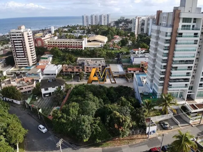 TERRENO EM PATAMARES