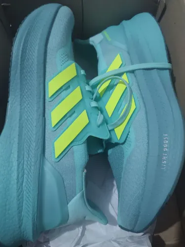 Tênis Adidas ultra Boost 5 