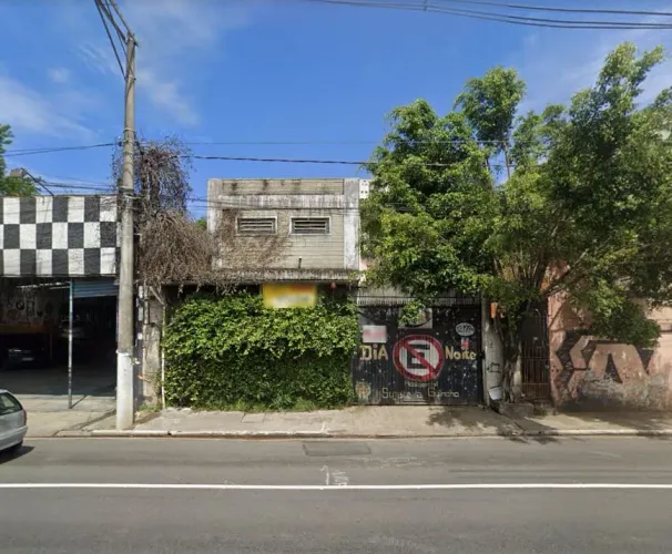 Prédio comercial na Avenida Raimundo Pereira de Magalhães, 12179 600 m²