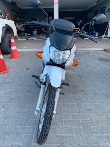 Vende-se uma conservada Honda pop 110i 2021