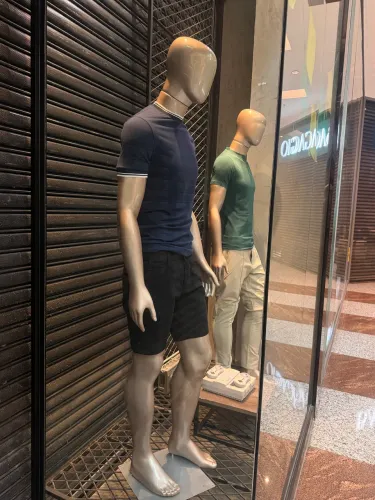 3 manequim masculino