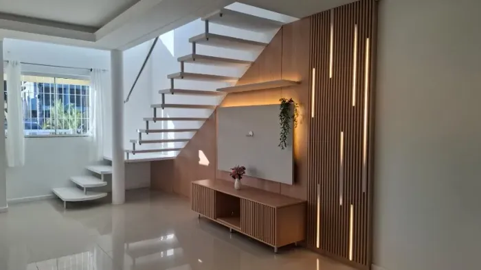 Alugo linda casa alto padrão. Casa semi mobiliada nos ingleses / Florianópolis