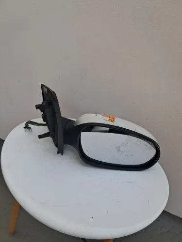 Retrovisor lado direito passageiro Fiat Palio Attractive 2013 em diante 