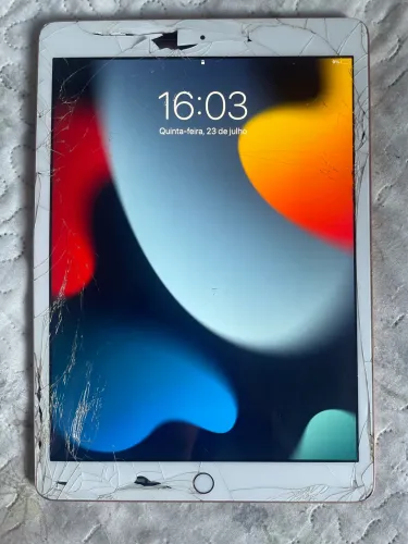 VENDO IPAD 8 TELA QUEBRADA