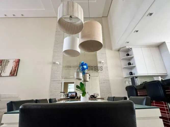 Casa em Condomínio Fechado em Taubaté | 162m², Ambientes Amplos e Planta Diferenciada no J