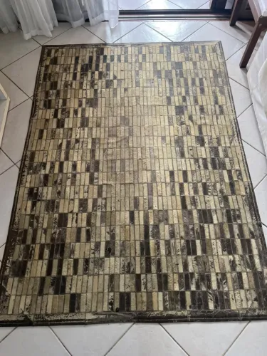 Tapete Retangular Imitação Pelo de Vaca 2,06m x 1,47m